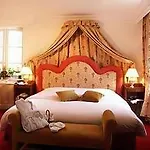 Chateau Des Comtes De Отель