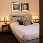 Отель Chateau Des Comtes De