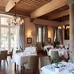 Отель Chateau Des Comtes De 3*
