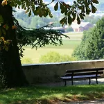 Отель Chateau Des Comtes De Шаль-ле-О