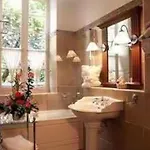 Отель Chateau Des Comtes De 3*