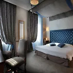 Отель Chateau Des Comtes De 3*