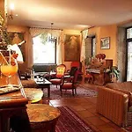Chateau Des Comtes De Шаль-ле-О