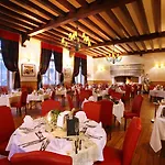 Chateau Des Comtes De Отель 3*