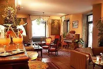 Chateau Des Comtes De Hotel Challes-les-Eaux