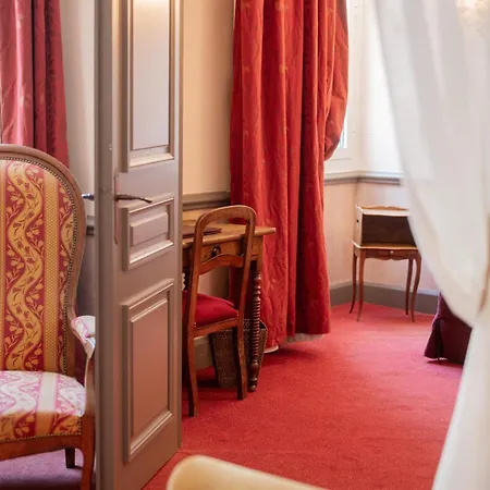 Chateau Des Comtes De 3* Challes-les-Eaux