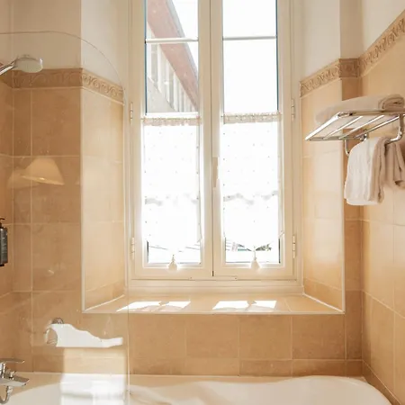 Chateau Des Comtes De Hotel Challes-les-Eaux