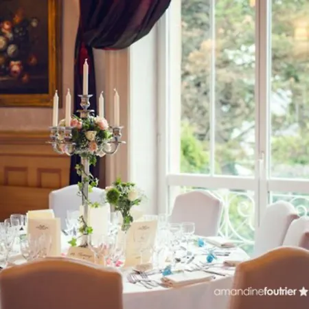 Chateau Des Comtes De Challes-les-Eaux