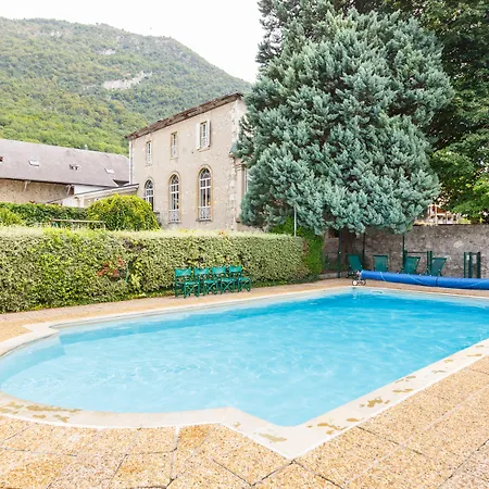 Chateau Des Comtes De
