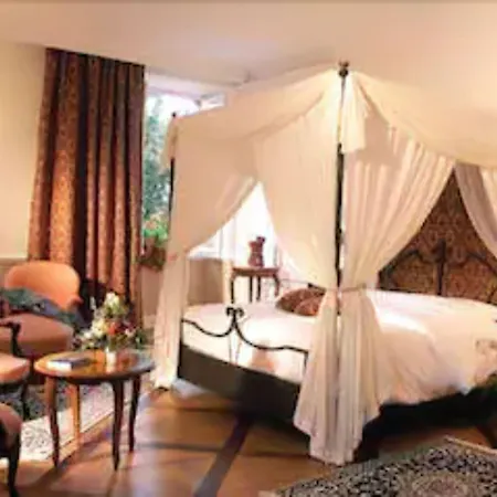 Chateau Des Comtes De 3* Challes-les-Eaux