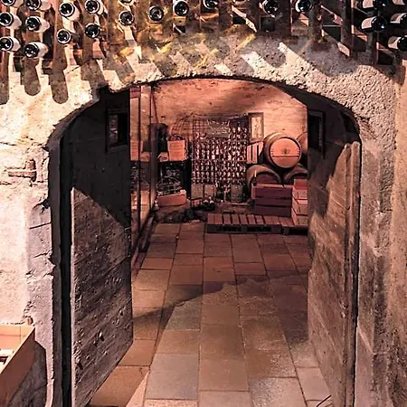 Hotel Chateau Des Comtes De 3*