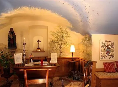 Chateau Des Comtes De Hotel 3*